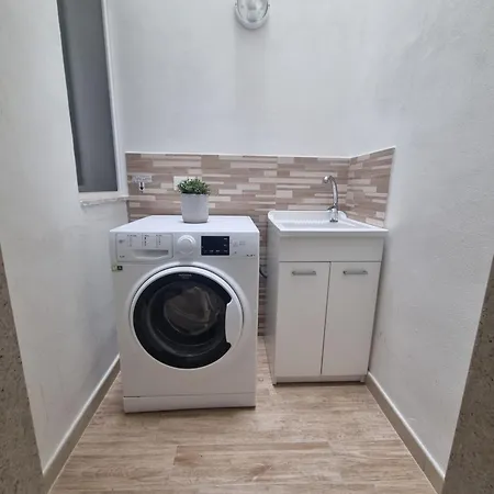 B&m Apt2 -apt3 公寓 波扎洛